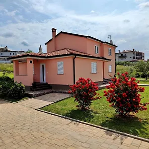 Apartment David, Funtana