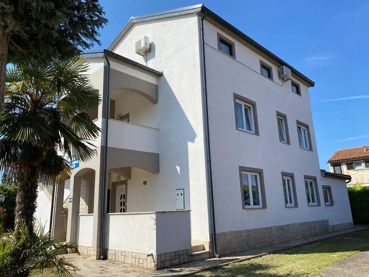 Apartments&Zimmer Jasmine Funtana 0*,  Kroatien
